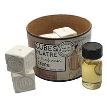 Load image into Gallery viewer, Plaster Cubes (Cedar) - مكعبات الجبس (سيدار)